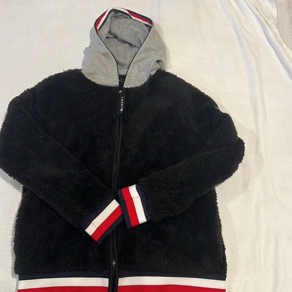 Tommy Hilfiger jacket - Picture 2 of 6